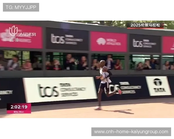 伦敦马拉松跑手破纪录，现场欢呼不断，伦敦马拉松比赛