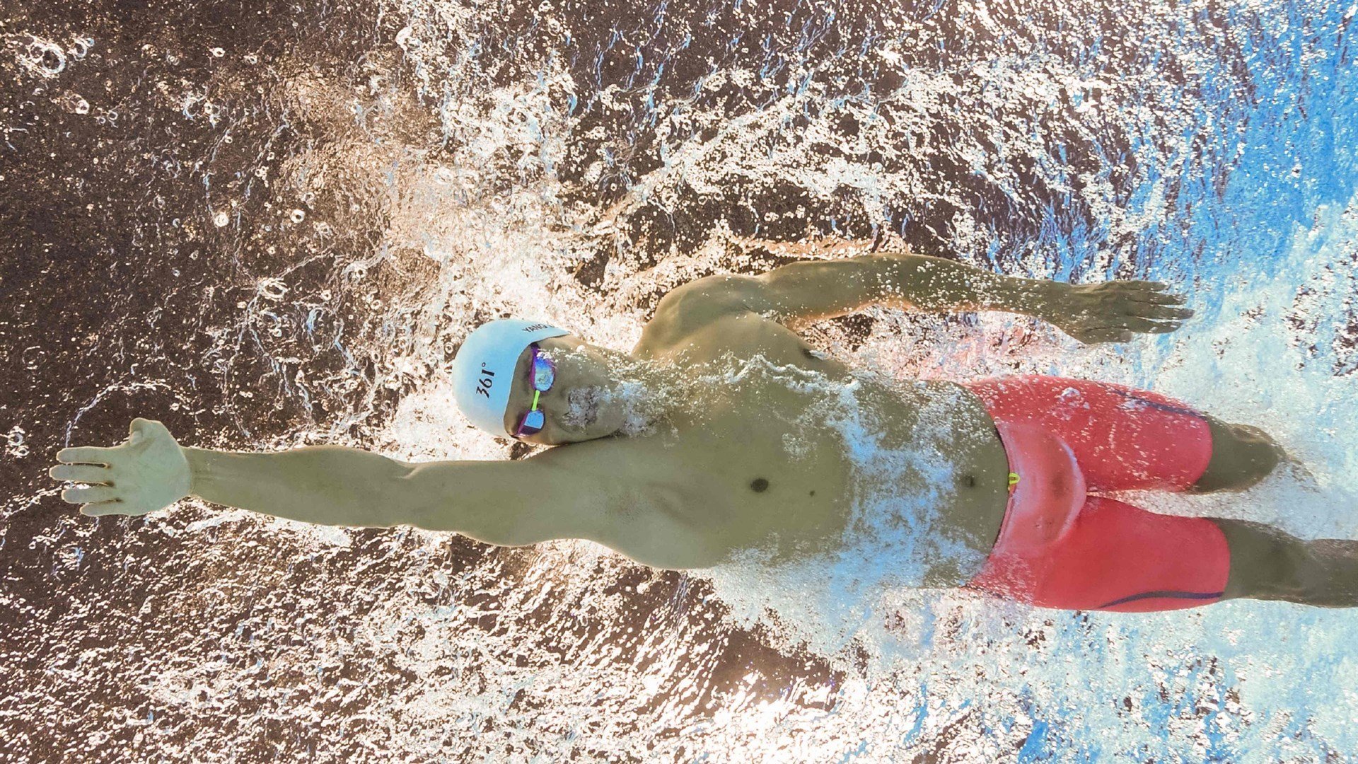 综合体育系“优秀毕业生回归友谊赛” 校友与在校生同场竞技